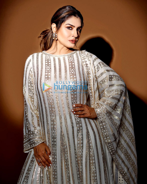 raveena tandon 4 22