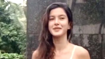 Shanaya Kapoor flashes her cute smile at the paps