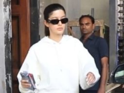 Shanaya Kapoor spotted with mom Maheep Kapoor