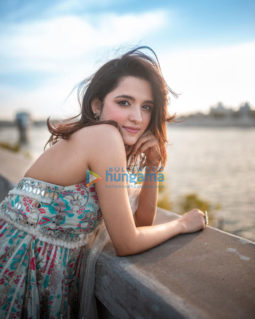 Celebrity Photos of Shirley Setia