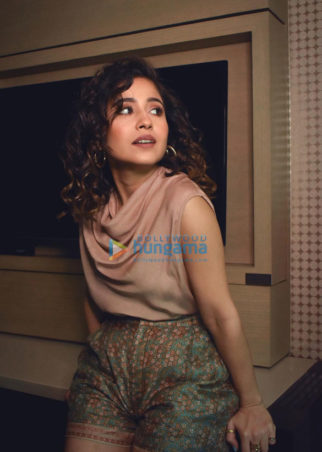 Celebrity Photos of Shweta Tripathi