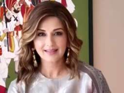 Sonali Bendre looks elegant in salwaar