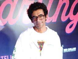 Sunil Grover arrives in style at Darlings screening