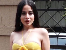 Uorfi Javed’s bright bold yellow outfit