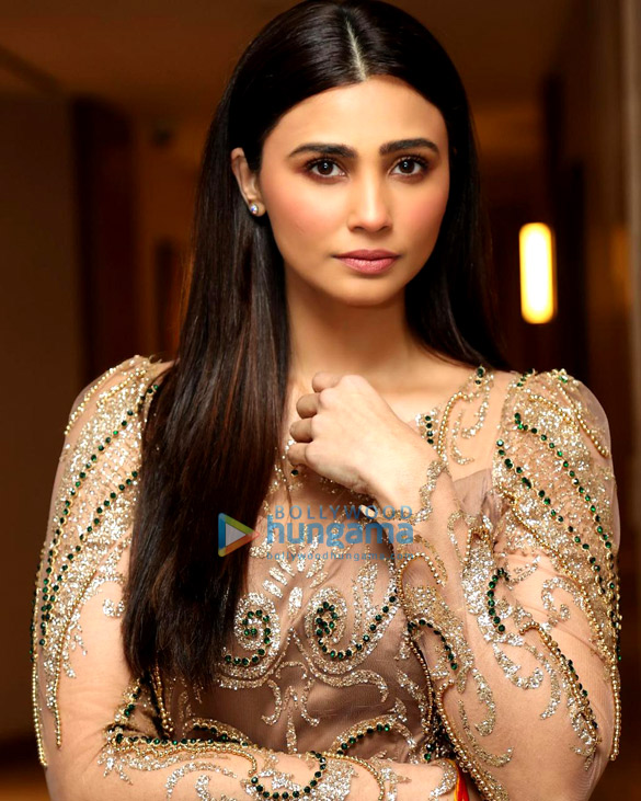 daisy shah 3 25