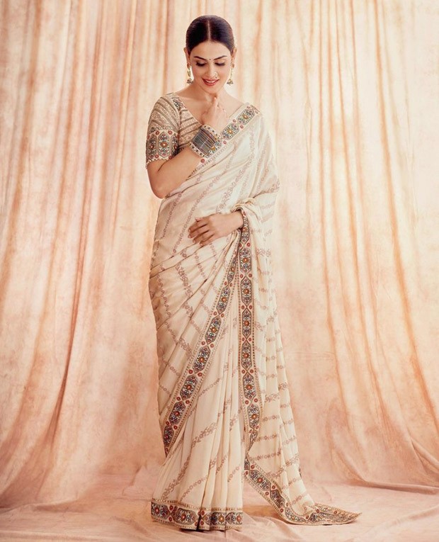 Genelia D'Souza's off-white saree by JJ Valaya strikes balance of tradition and modernity