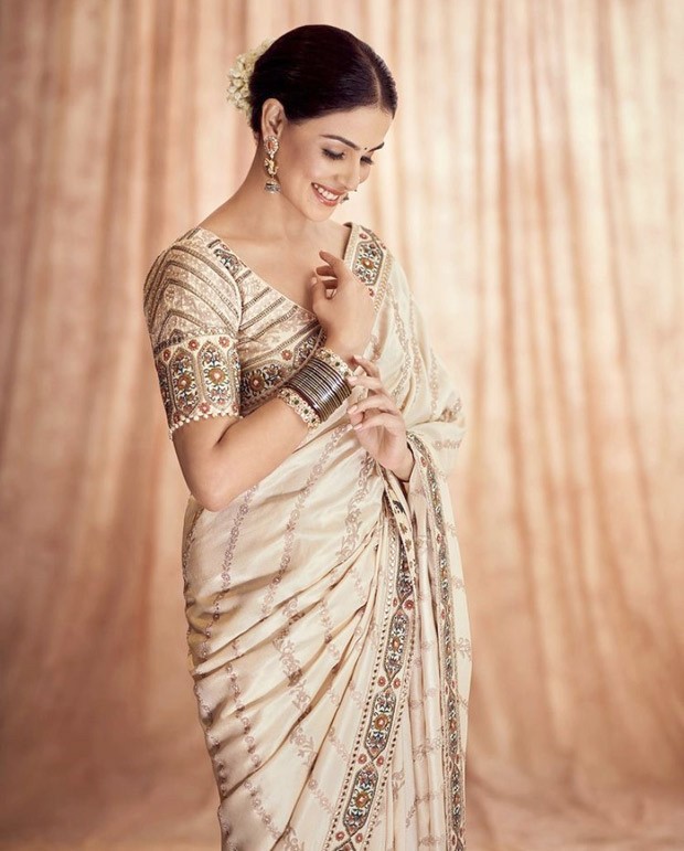 Genelia D'Souza's off-white saree by JJ Valaya strikes balance of tradition and modernity