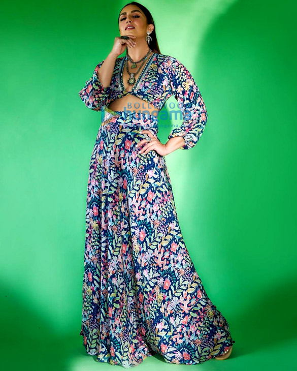 huma qureshi 8 4