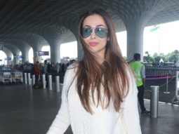 Malaika Arora looks beautiful as she gets snapped at the airport