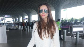 Malaika Arora looks beautiful as she gets snapped at the airport