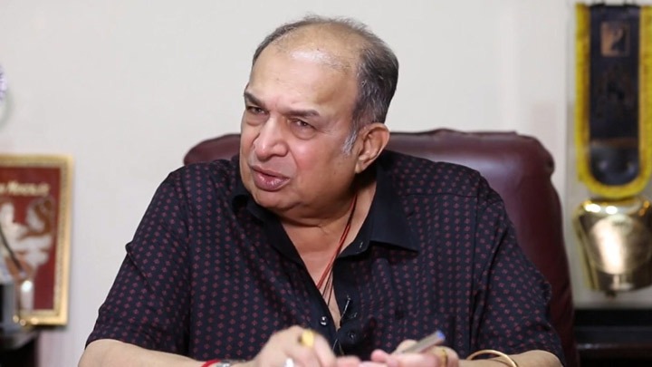 Manoj Desai on Vijay Deverakonda: “Bahut achha ladka hai, down to earth hai, bas ek interview mein…” Manoj Desai on Vijay Deverakonda: “Bahut achha ladka hai, down to earth hai, bas ek interview mein…”