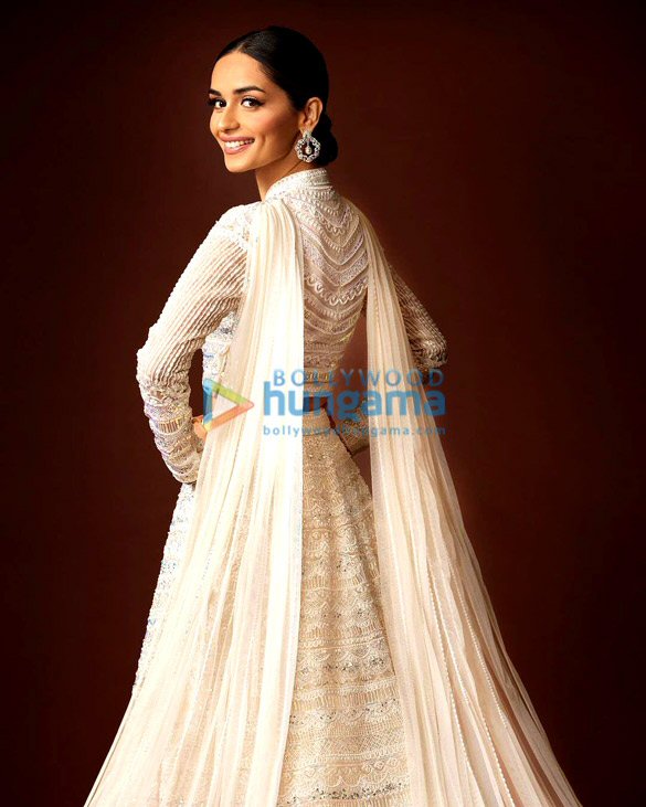 manushi chhillar 1 52