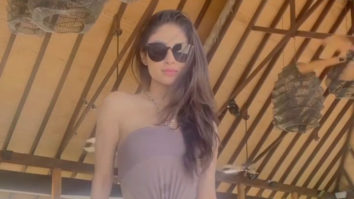 Mouni Roy radiates major holiday vibes