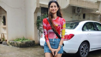 Palak Tiwari flaunts her natural glowing look as she poses for paps