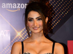 Palak Tiwari looks pretty in diamond embedded black outfit