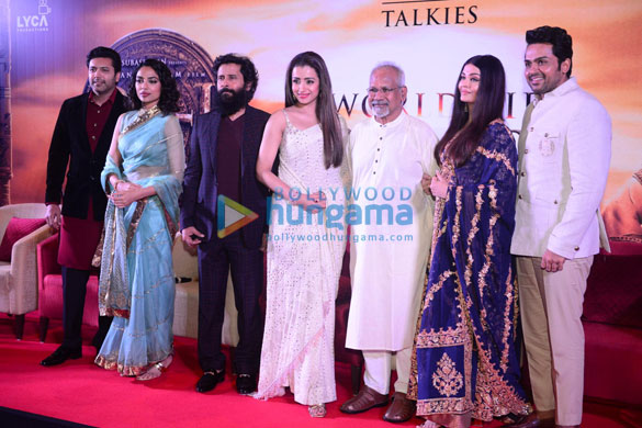 Photos: Aishwarya Rai Bachchan, Mani Ratnam and others snapped at PS-1 press conference in New Delhi
