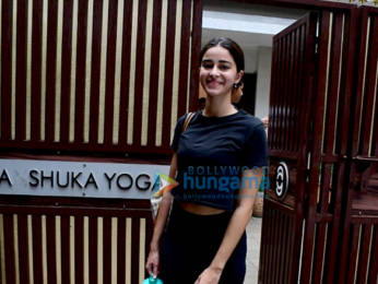 Photos: Anyana Pandey spotted at Yoga in bandra