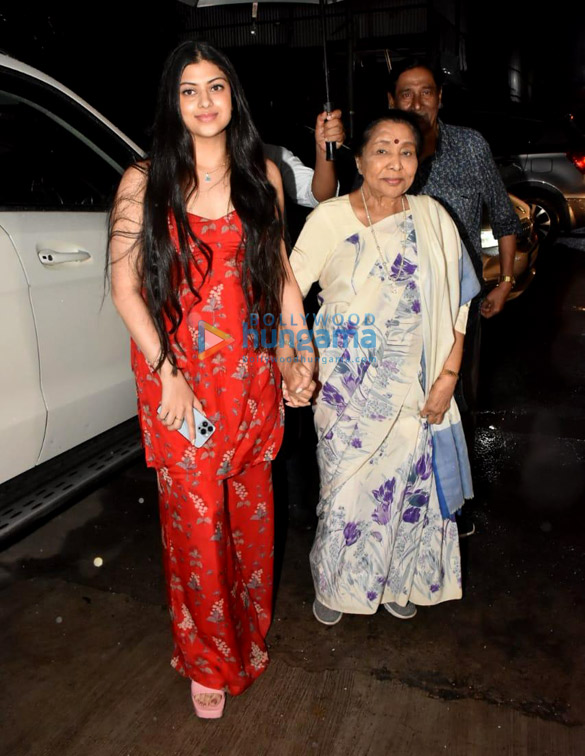 Photos: Asha Bhosle and Zanai Bhosle snapped at Mizu in Bandra