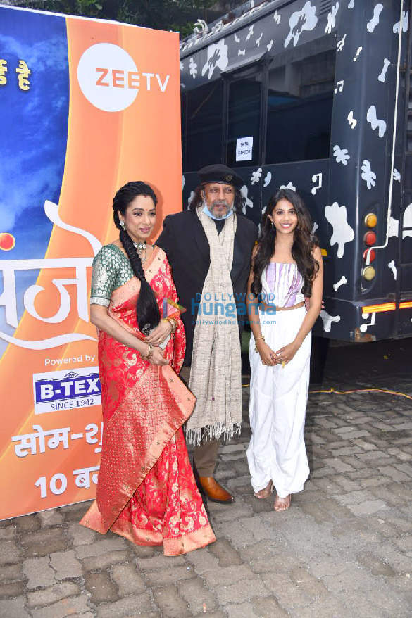 photos celebs grace the zee rishtey awards 2022 7