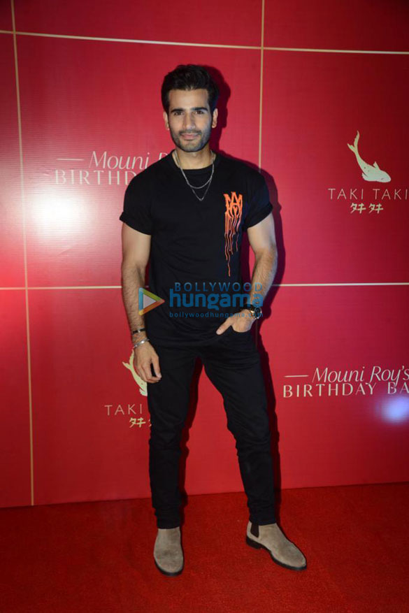 photos celebs snapped attending mouni roys birthday bash 13
