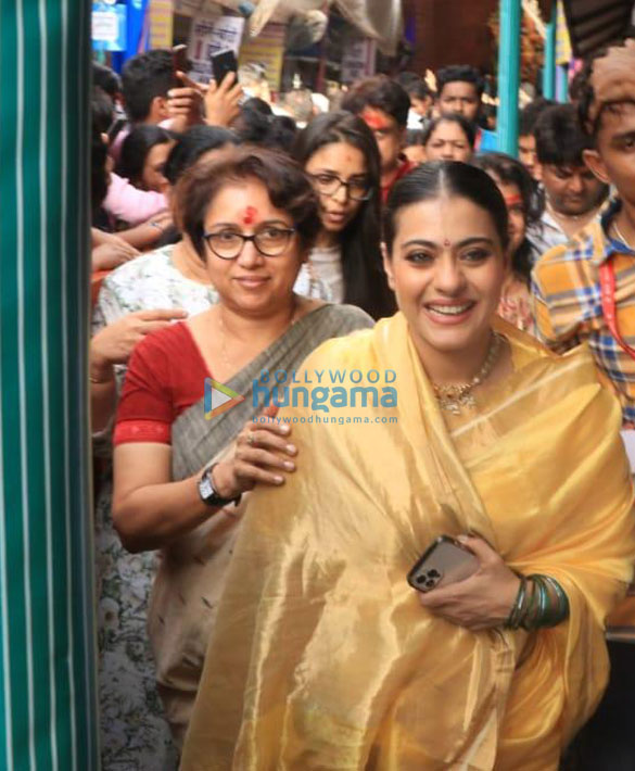 Photos: Kajol and Revathi visit Lalbaugcha Raja to seek blessings Photos: Kajol and Revathi visit Lalbaugcha Raja to seek blessings