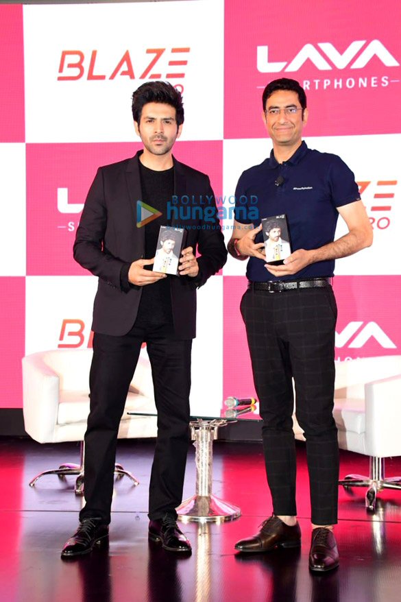 Photos: Kartik Aaryan snapped at the launch of LAVA Smartphone at JW Marriott in Juhu Photos: Kartik Aaryan snapped at the launch of LAVA Smartphone at JW Marriott in Juhu