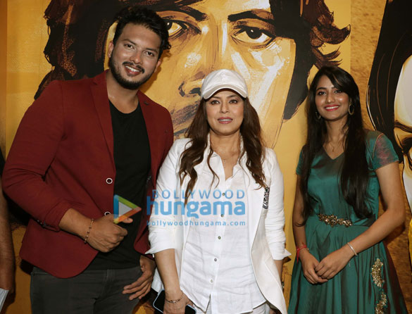 photos mahesh manjrekar mahima chaudhary grace the trailer launch of the marathi film raada 5