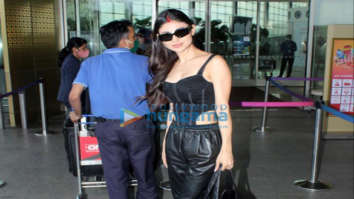 Photos: Ranbir Kapoor, Alia Bhatt and Mouni Roy snapped at the airport