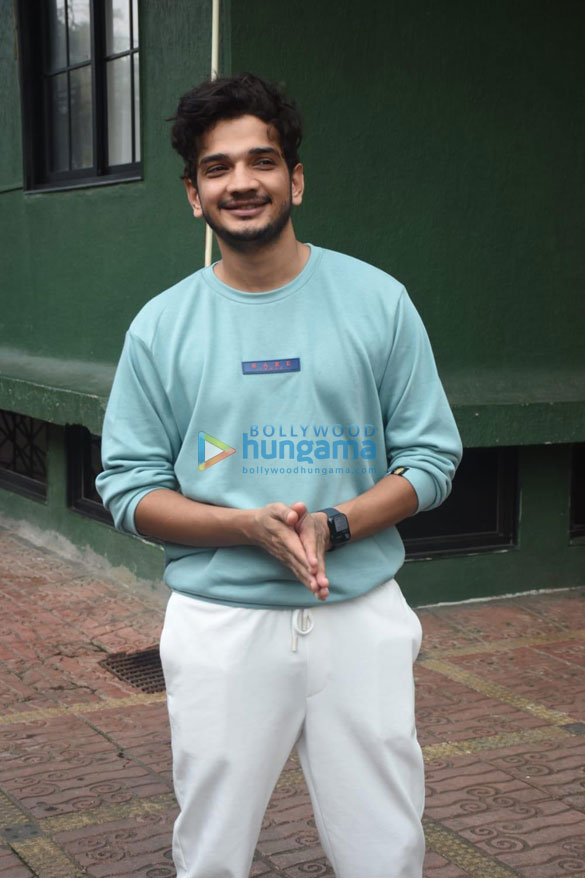 photos munawar faruqui snapped in andheri 3