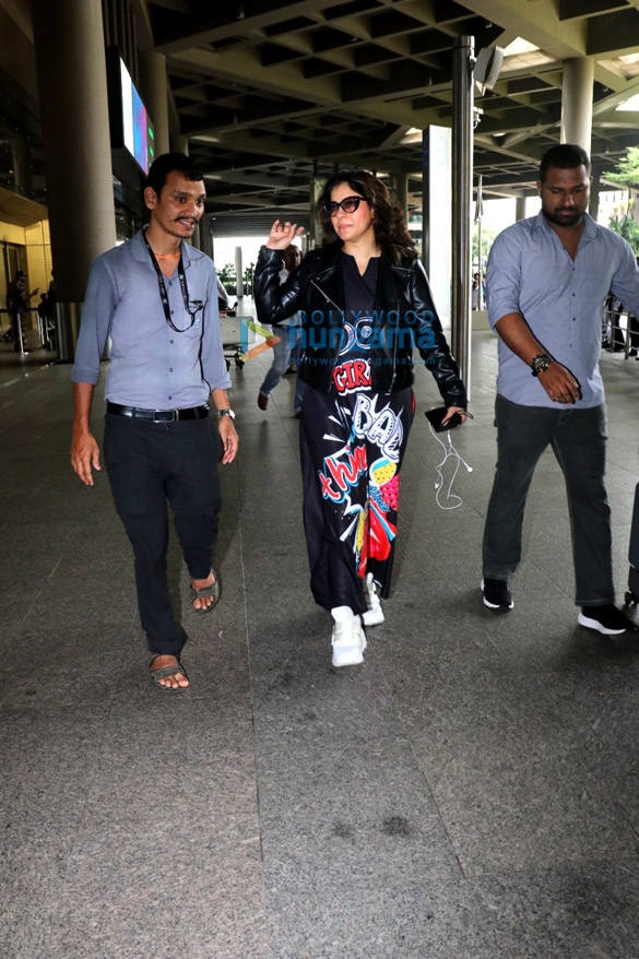 photos rakul preet singh malaika arora sussanne khan and arslan goni snapped at the airport2 1