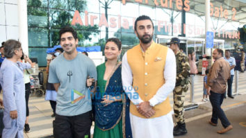 Photos: Ranbir Kapoor, Alia Bhatt and Ayan Mukerji snapped at the airport