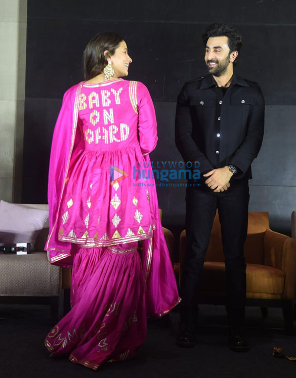 photos ranbir kapoor and alia bhatt grace the pre release brahmastra event in hyderabad 1