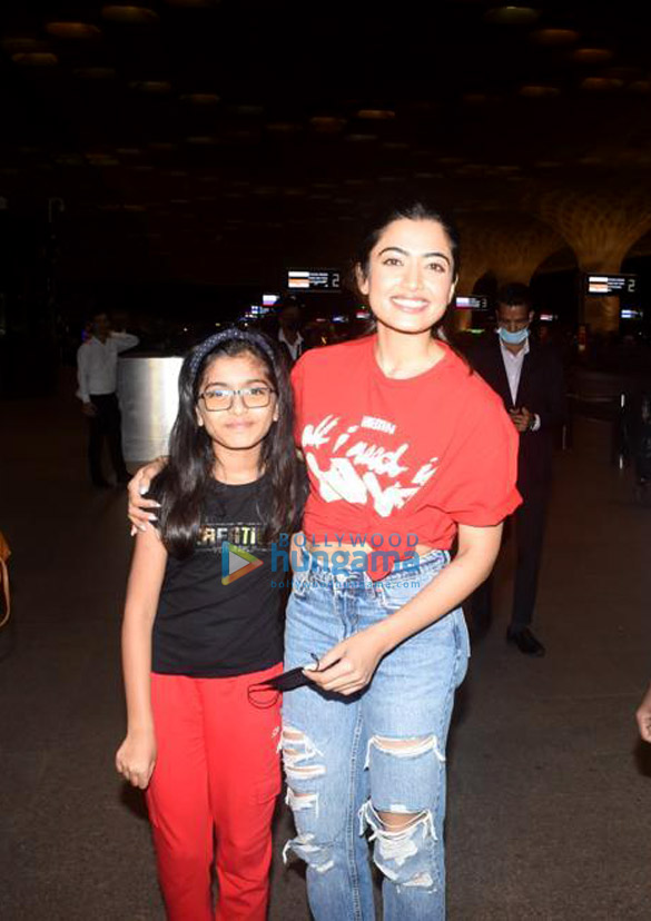 photos rashmika mandanna snapped at the airport 1 2