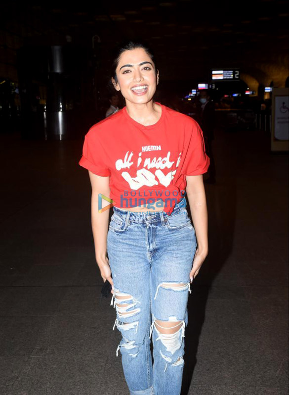 photos rashmika mandanna snapped at the airport 2 2
