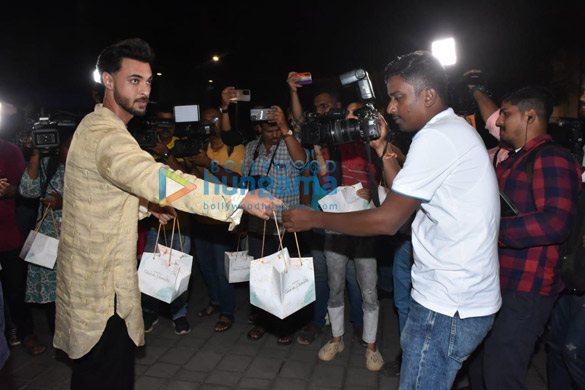 photos salman khan and others snapped at aayush sharma arpita khans residence for ganesh chaturthi celebrations 6