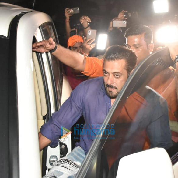 photos salman khan and others snapped at aayush sharma arpita khans residence for ganesh chaturthi celebrations 779 1