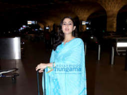 Photos: Sara Ali Khan snapped at the airport