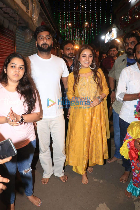 photos shehnaaz gill snapped with her brother at lalbaugcha raja as they seek the blessings of the lord ganesha 4