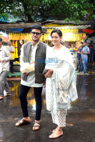 Photos: Shweta Tiwari and Manav Gohil snapped at Siddhivinayak Temple