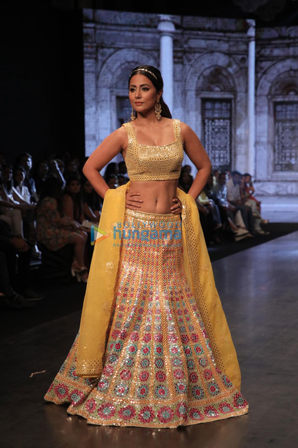 photos sonakshi sinha zaheer iqbal and others snapped attending the bombay times fashion week 2022 0055889 2