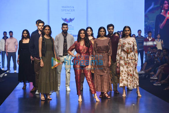 photos sonakshi sinha zaheer iqbal and others snapped attending the bombay times fashion week 2022 9077 3