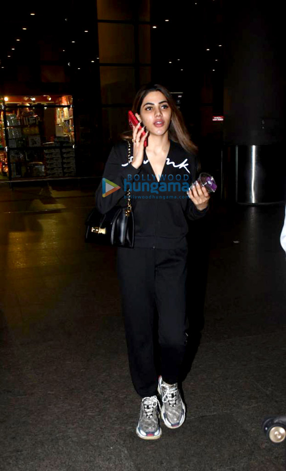 Photos Tamannaah Bhatia and Nikki Tamboli snapped at the airport (4 ...