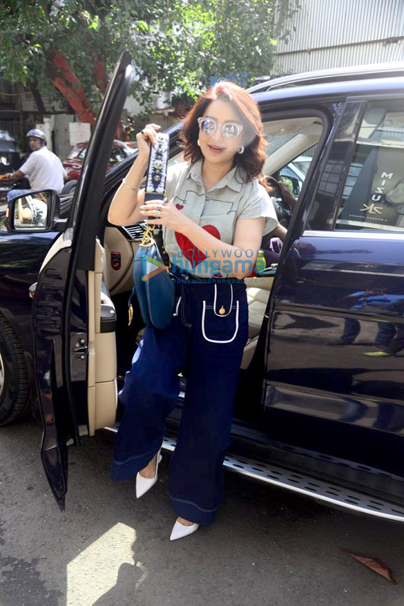 photos tisca chopra snapped in bandra 4