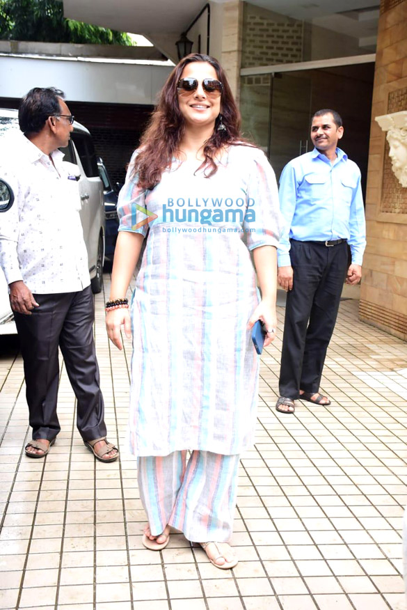 photos vidya balan spotted at a dubbing studio in bandra 2
