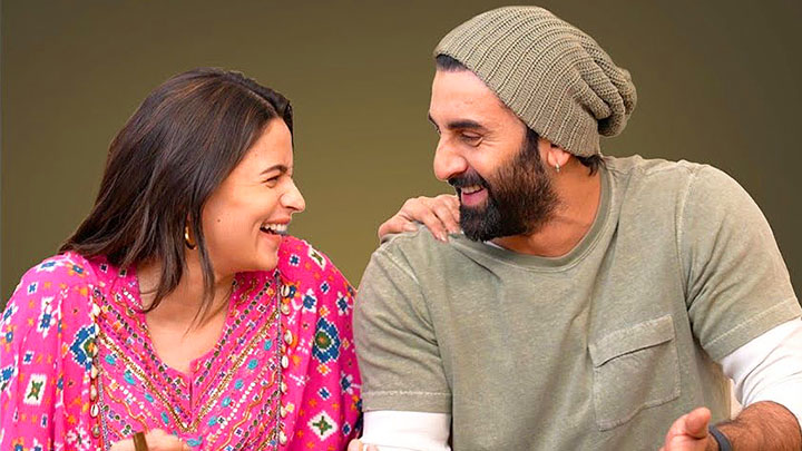 Ranbir Kapoor & Alia Bhatt compete to win the Rapid Fire | Ayan Mukerji | Brahmastra Ranbir Kapoor & Alia Bhatt compete to win the Rapid Fire | Ayan Mukerji | Brahmastra