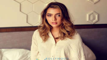 Celebrity Photos of Ruhi Singh