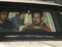 Salman Khan looks handsome as he arrives in red tshirt