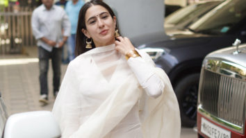 Sara Ali Khan looks beautiful in a white salwar