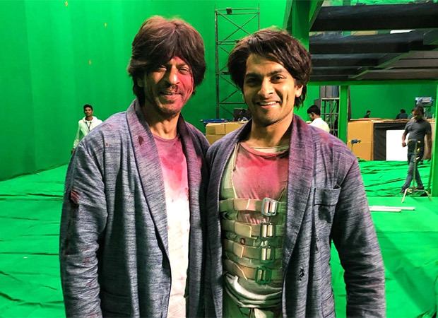 Shah Rukh Khan poses in a bloodied avatar in this BTS photos from Brahmastra with his body double and fans can’t stop gushing over this glimpse