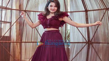 Celebrity Photos of Shirley Setia